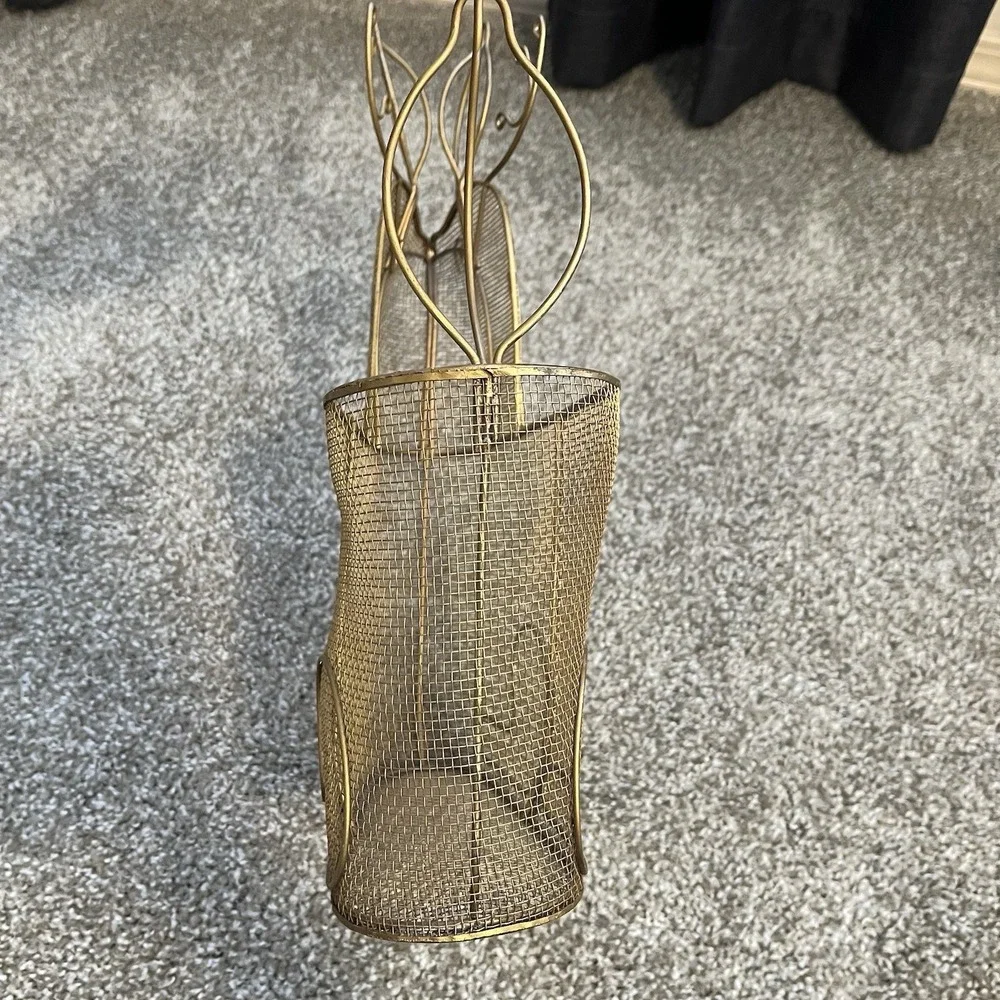 VTG MCM Gold Wire Mesh Reindeer Basket Holiday Christmas Card Ornament Planter
